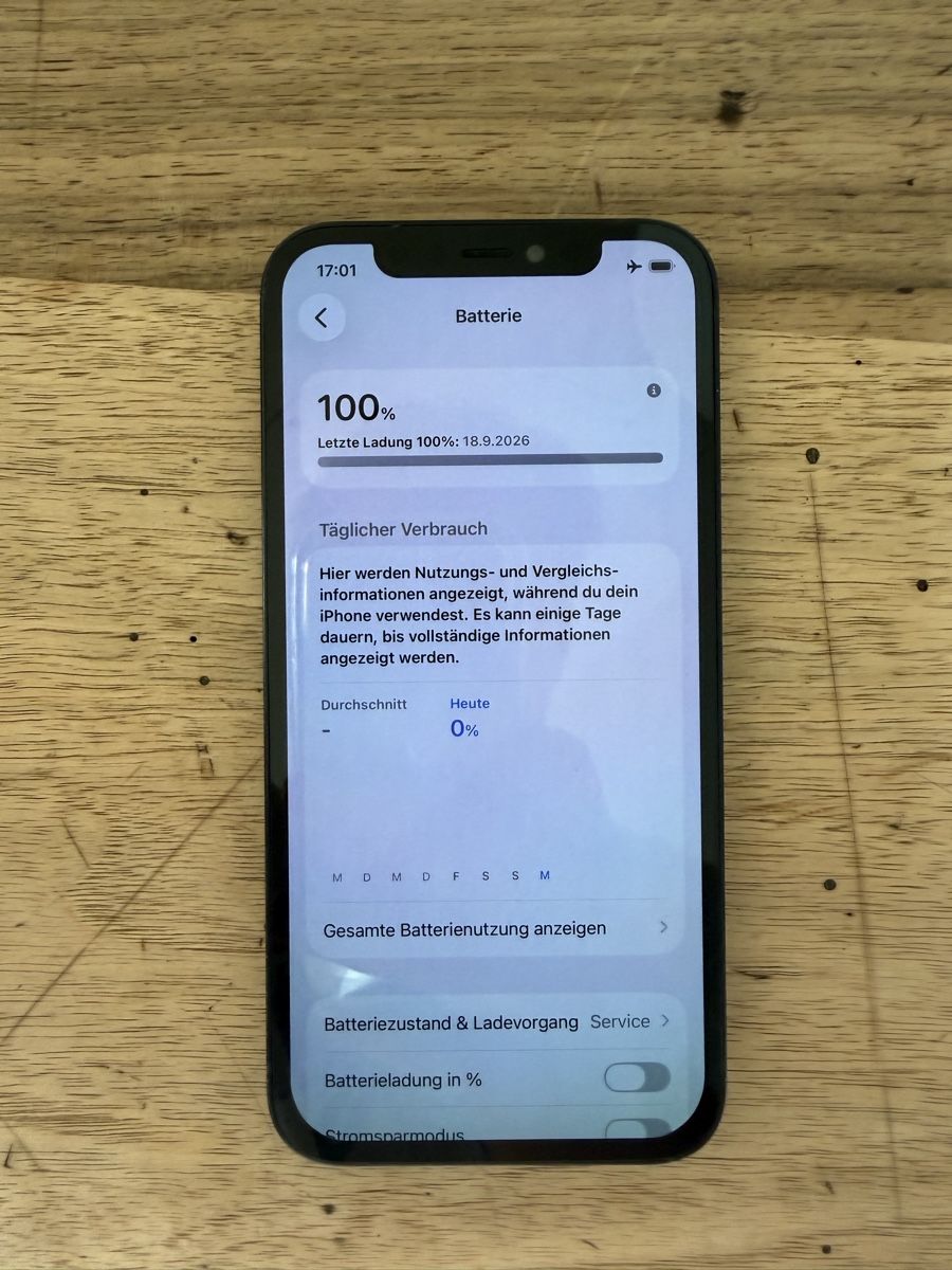 Apple Telefoni cellulari / Smartphones: Apple iPhone 12 schwarz 256GB – Usato da Bassersdorf venduto da Joe_56lh 1