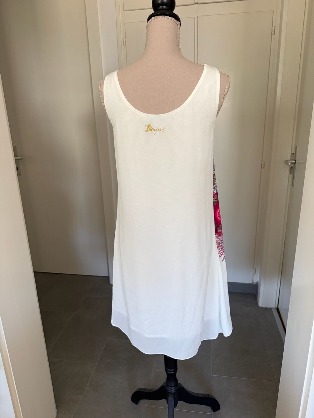 Desigual Kleider: Desigual - Robe - 36 – Gebraucht aus Sion von accroshoes 2