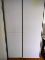 Schrank mit Schiebetüren