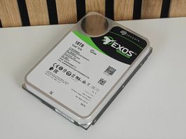 Seagate Exos X18 - 18TB - Enterprise HDD (SATA, 7200 RPM)