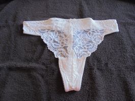 TANGA IN WEISS, GRÖSSE M, NEU