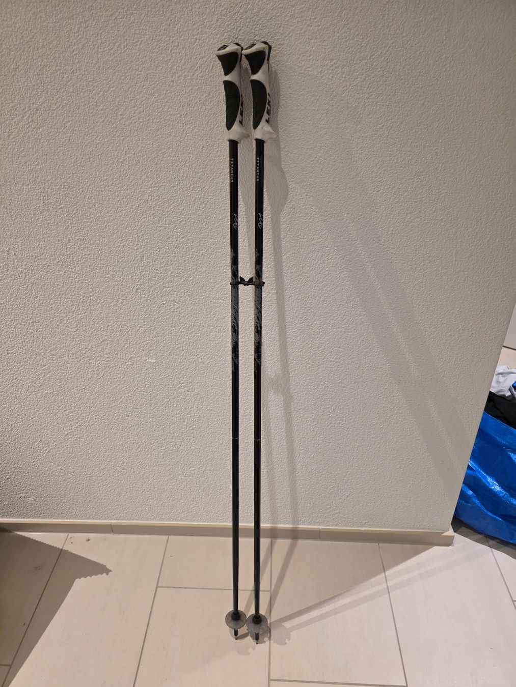 Leki Bâtons de ski: LEKI Skistöcke – D'occasion à Oberentfelden par softiratte