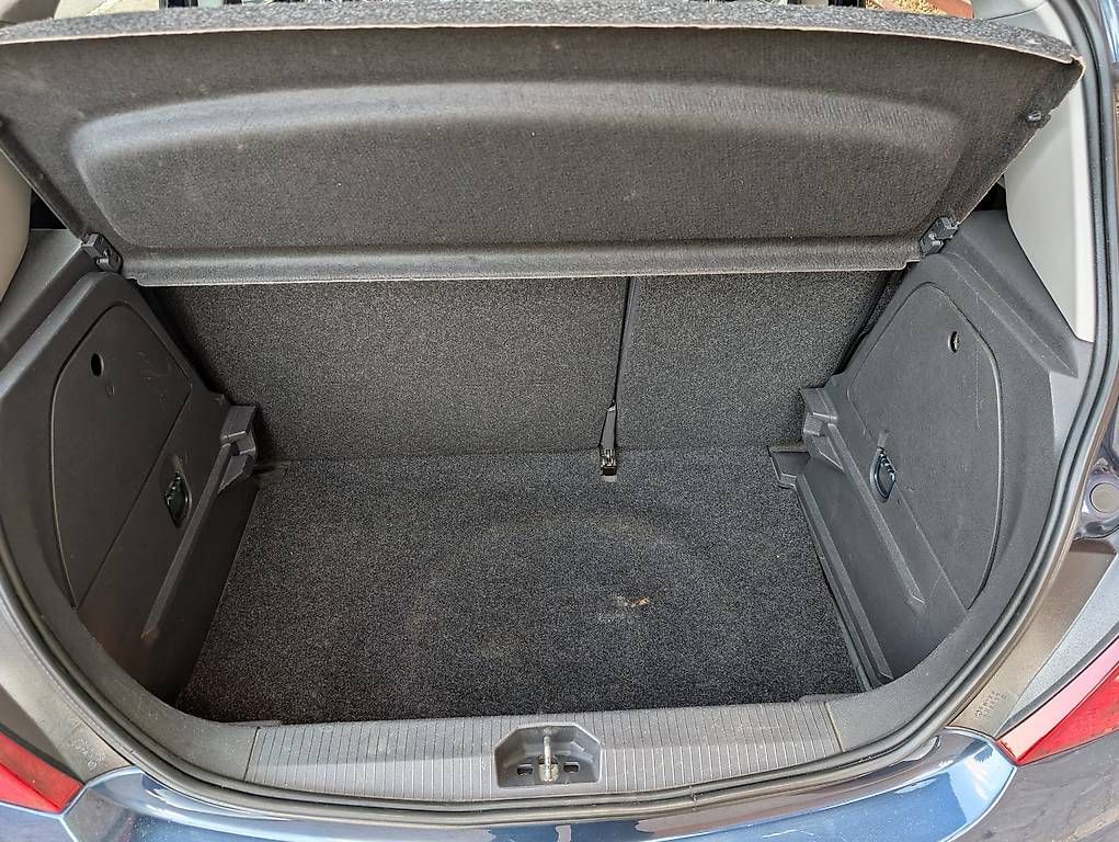 Opel Automobili: Opel Corsa 1.2 – Usato da Steinhausen venduto da 12whitehorse 3