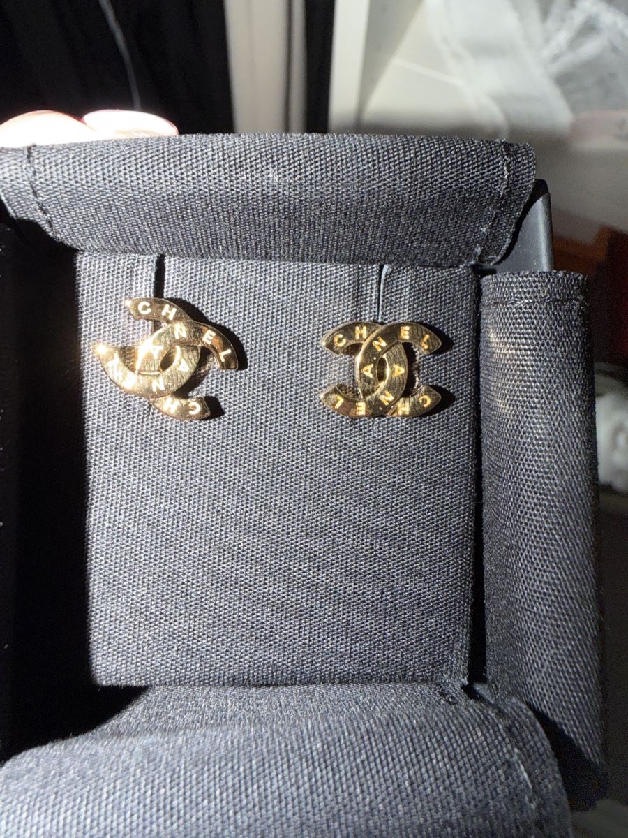 Chanel Boucles d'oreille: Chanel ohrstecker ganz neu – Neuf avec emballage d'origine à Wiesendangen par Namoli123 3