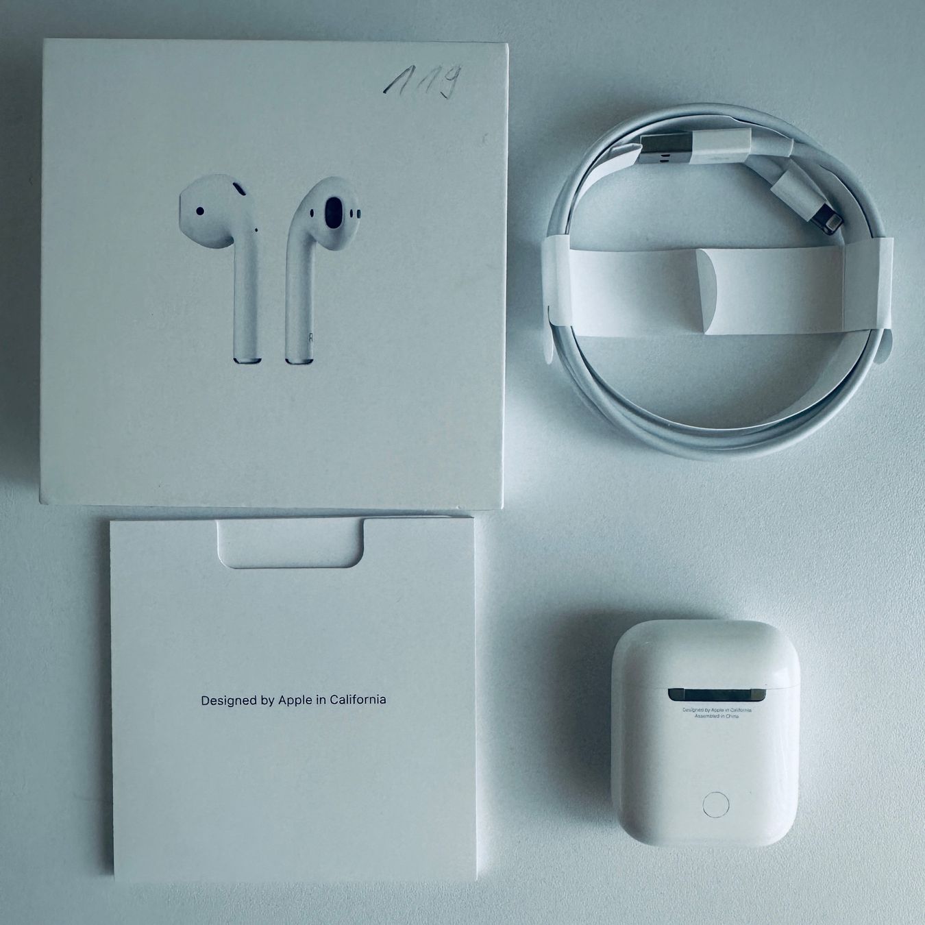 Apple Cuffie: Original Apple AirPods 2 Kopfhörer Wireless Lightning Kabel – Usato da Basel venduto da MY.AIRPODS.SHOP