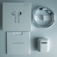 Original Apple AirPods 2 Kopfhörer Wireless Lightning Kabel