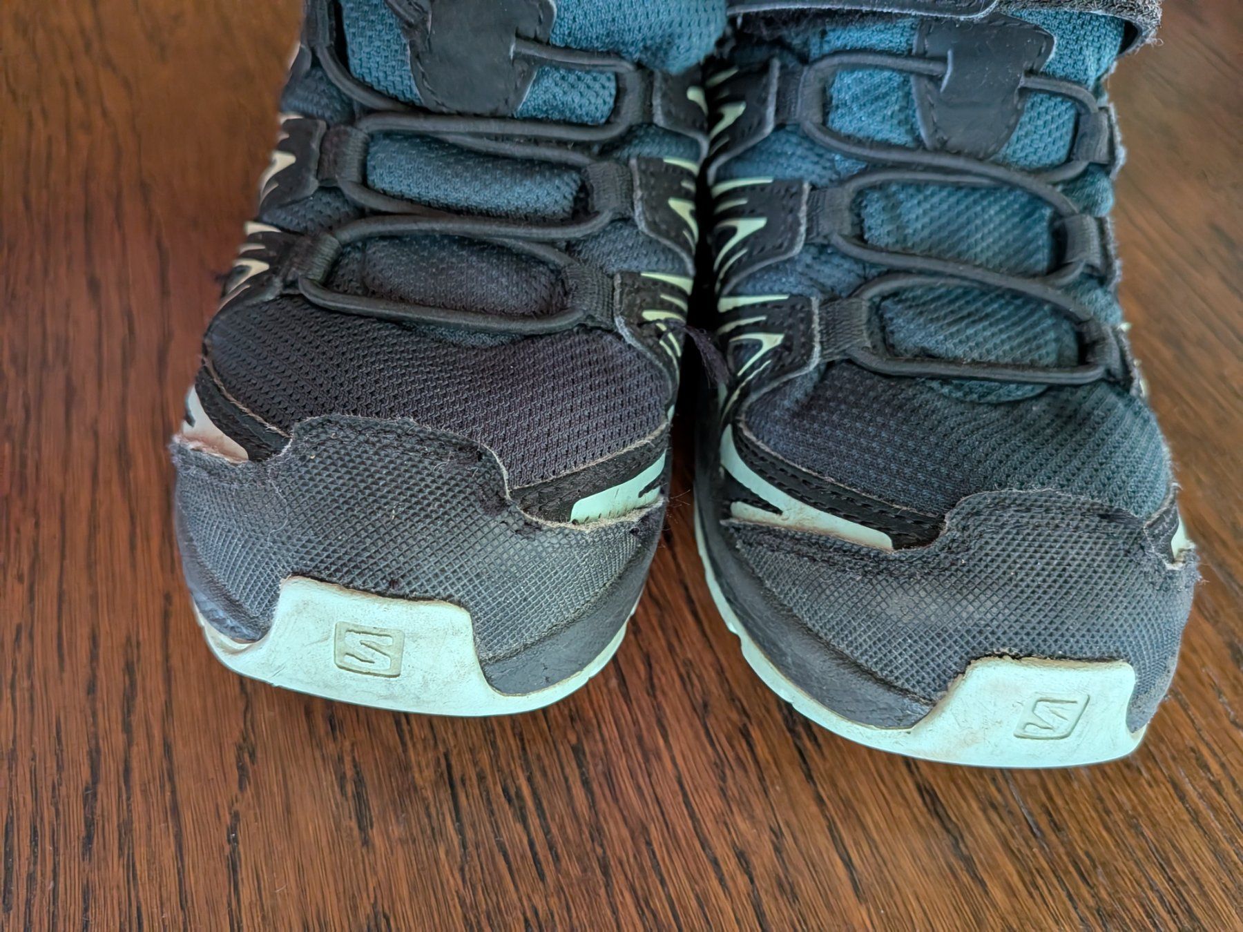 Salomon Scarpe per ragazzi: Salomon Kinder Wanderschuhe Gr. 30, Wasserdicht,.. – Usato da Einsiedeln venduto da Nadin27 2