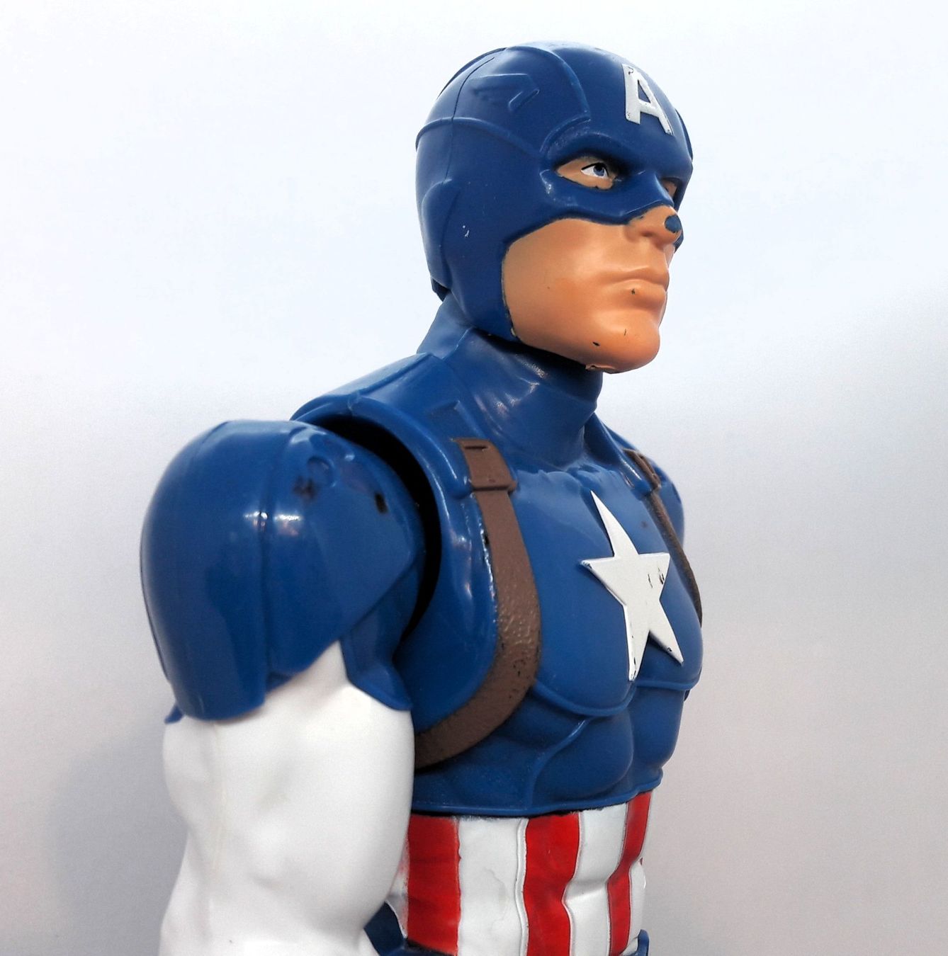 Hasbro Figuren: Captain America Hasbro Avengers 2016 C-3632B – Gebraucht aus Tavannes von Brocashop 1