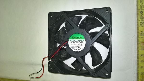Ventilatoren: Lüftermotor – Gebraucht aus Glarus von Mdelphi 2