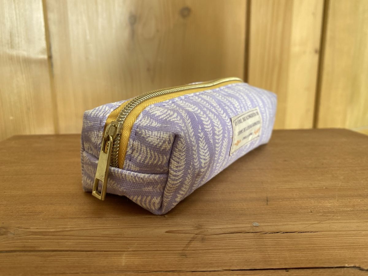 Herlitz Altro in Scrittura & Disegno: Lila Etui Baumwolle mit Spruch - Neu! – Nuovo (secondo la descrizione) da Buochs venduto da H16 1