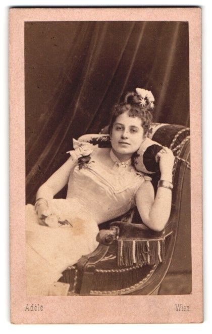 Fotografie & Manifesti: Fotografie Adèle, Wien, Graben 19, Ital – Usato da Berlin venduto da bartko-reher