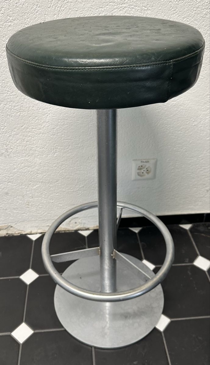 Sgabelli: 6 Stk massive Barhocker – Usato da Frick venduto da inf_7fvp