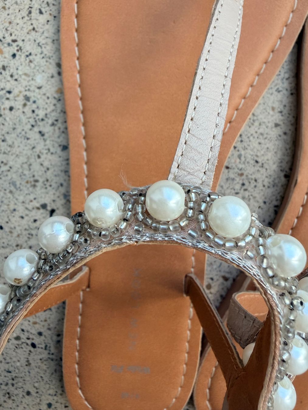 New Look Scarpe da donna: New Look Sandaletten mit Perlen Gr. 42 – Nuovo (secondo la descrizione) da Brütten venduto da Rod816 1