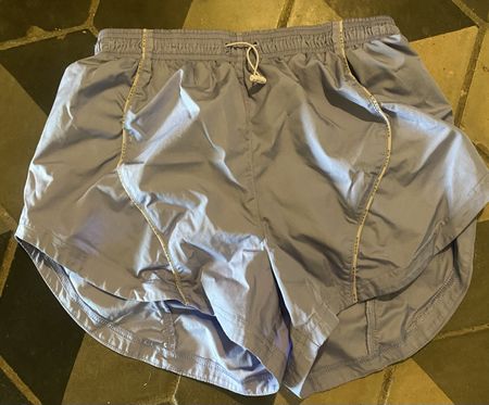 Nike Air Laufshorts Damen, Gr. S, neuwertig! Top Sommer!