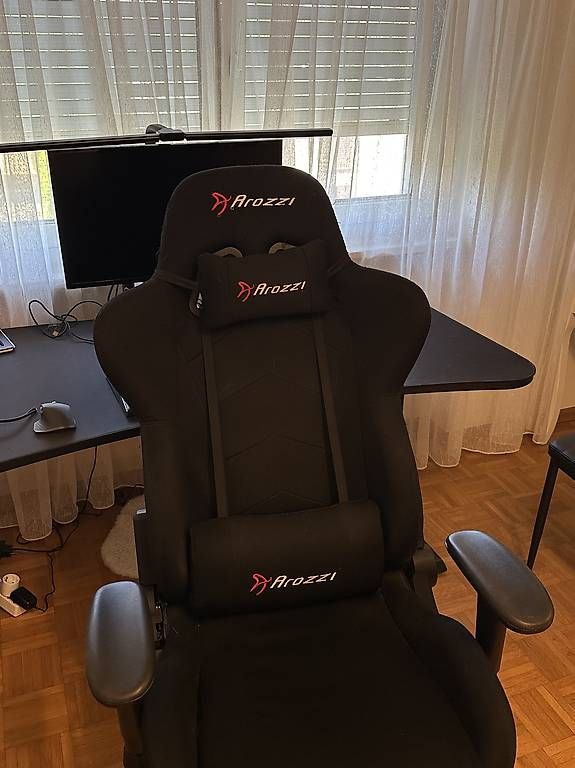 Stühle: Arozzi Gaming-Set / Tisch & Gaming-Stuhl – Gebraucht aus Aarau, Rohr von kri_9vcj 1