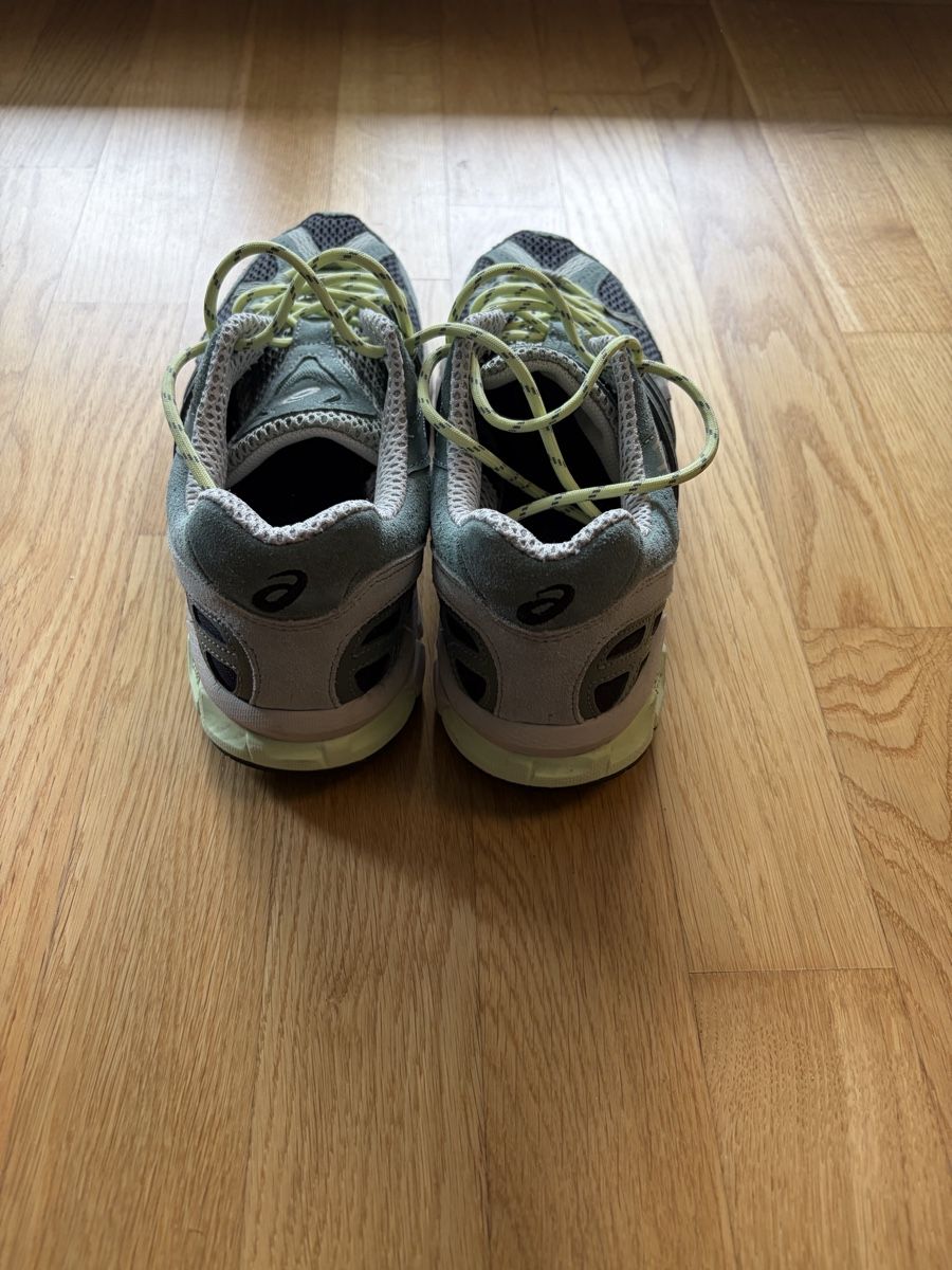 Asics Scarpe da uomo: Asics Schuhe 42.5 helles grün, grau, schwarz – Nuovo (secondo la descrizione) da Thayngen venduto da golazo_vines 2