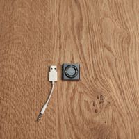 iPod Shuffle, 4. Generation, Modell: A1373, 2 GB, Akku top