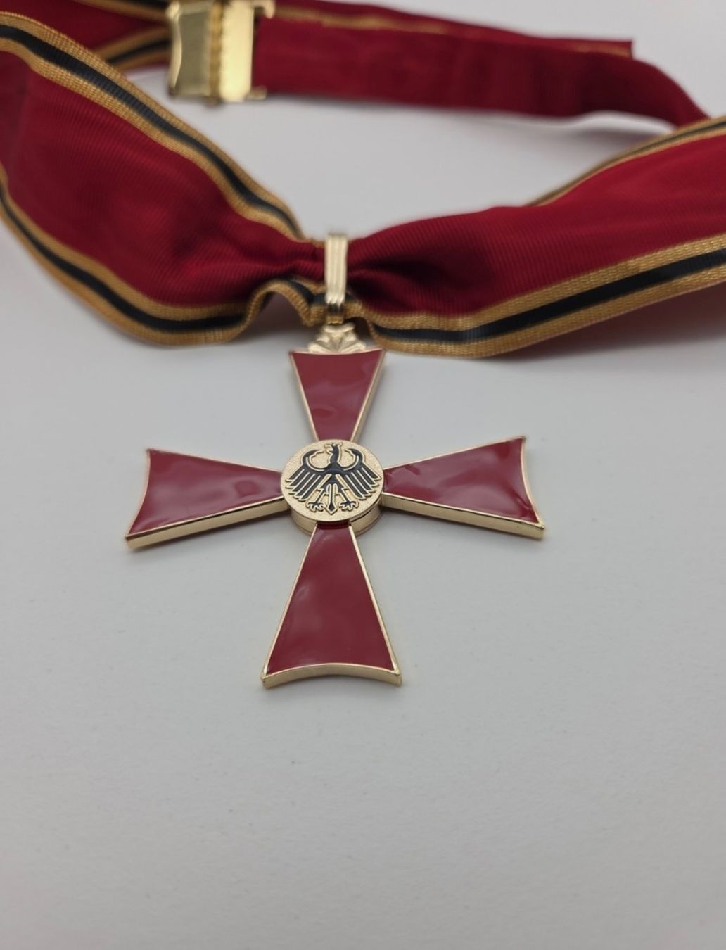 Medaillen: Grosses Verdienstkreuz original – Gebraucht aus Basel von OrdenMax 2