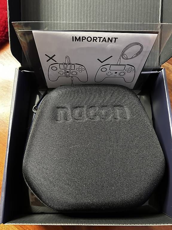 Controller: NACON REVOLUTION PRO CONTROLLER 3 – Nuovo e nell'imballaggio originale da Oensingen venduto da kikomad