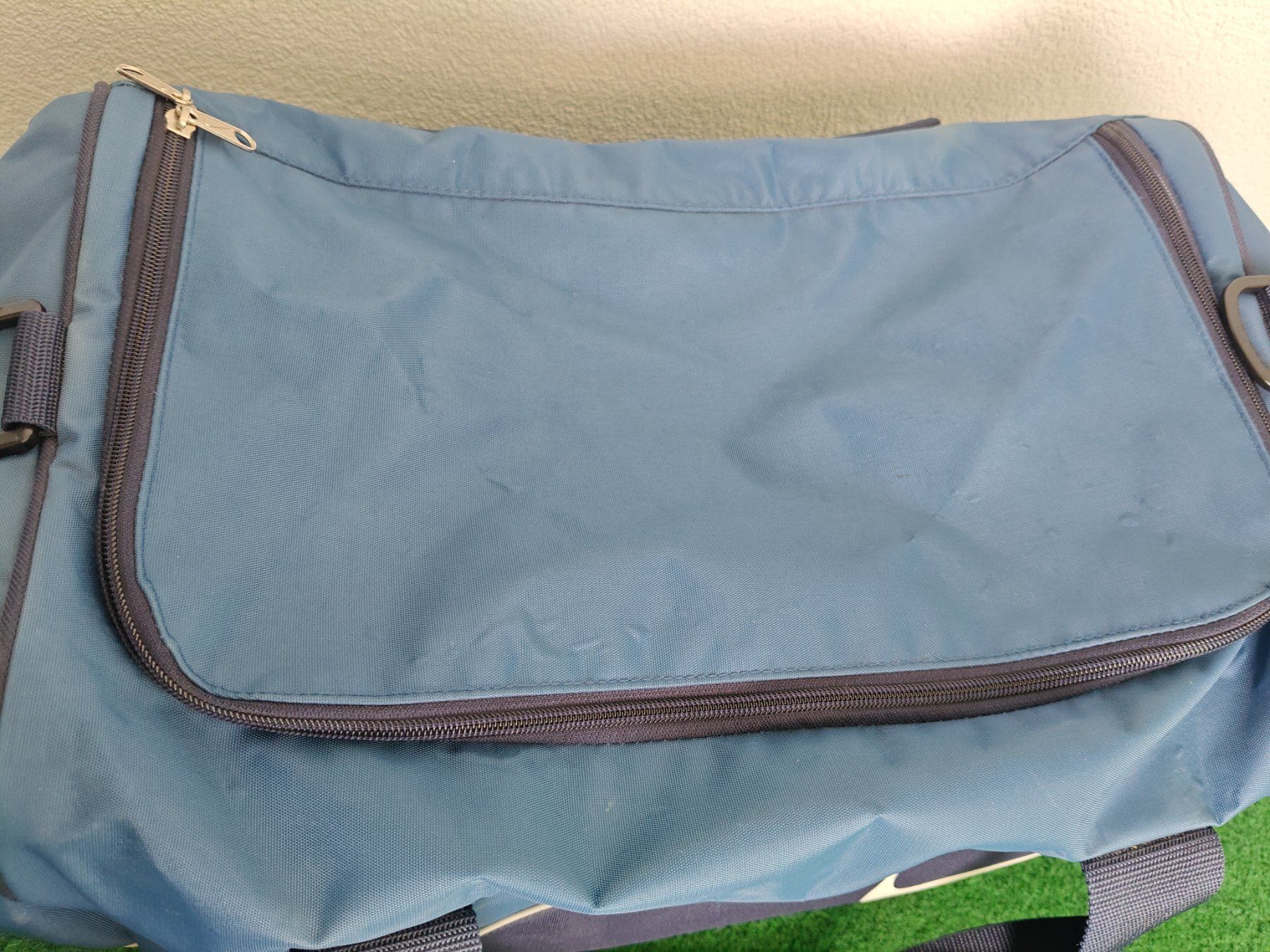 Nike Borse: Nike Sporttasche blau – Usato da Uetendorf venduto da oinkioink88 3
