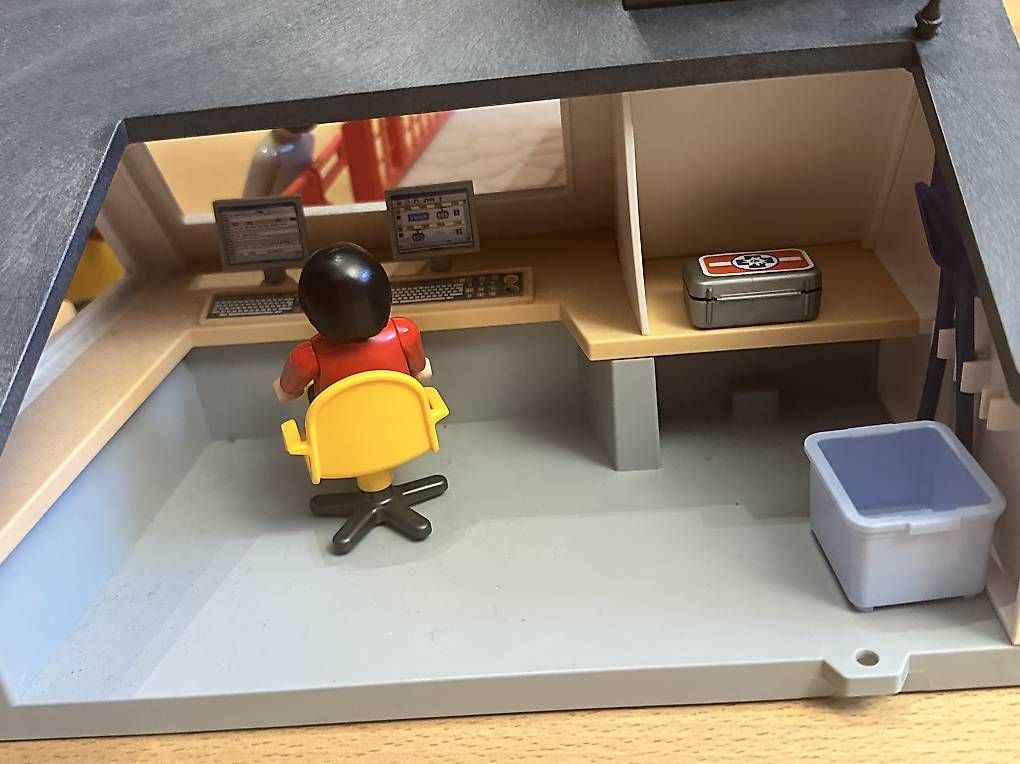 Spielzeuge: Playmobil Seilbahn mit Bergstation – Gebraucht aus Burgdorf von Cooli2 2