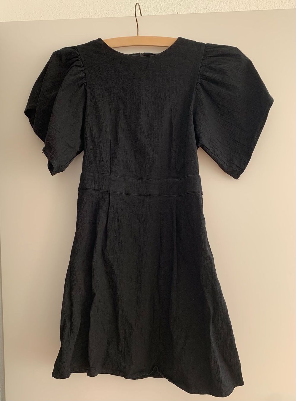 Vestiti: Kurzes schwarzes Kleid | Grösse M – Usato da Niederrohrdorf venduto da jasmiinw 3