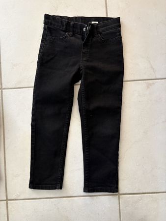 Kinder Jeans H&M Slim Fit schwarz Grösse 110 gebraucht