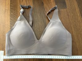 Damen BH nahtlos grau, guter Zustand
