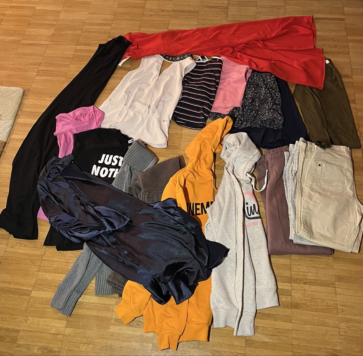 Lotti di vestiti: Kleiderpaket S – Usato da Untersiggenthal venduto da Sonnenschein015