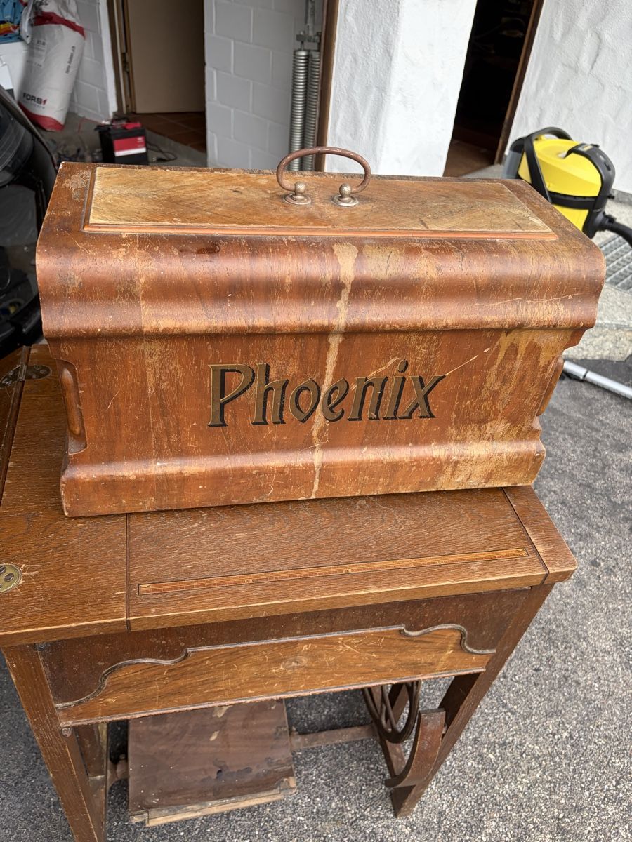 Phoenix Nähmaschinen: Phoenix Nähmaschine antik  – Gebraucht aus Degersheim von Alphi 3