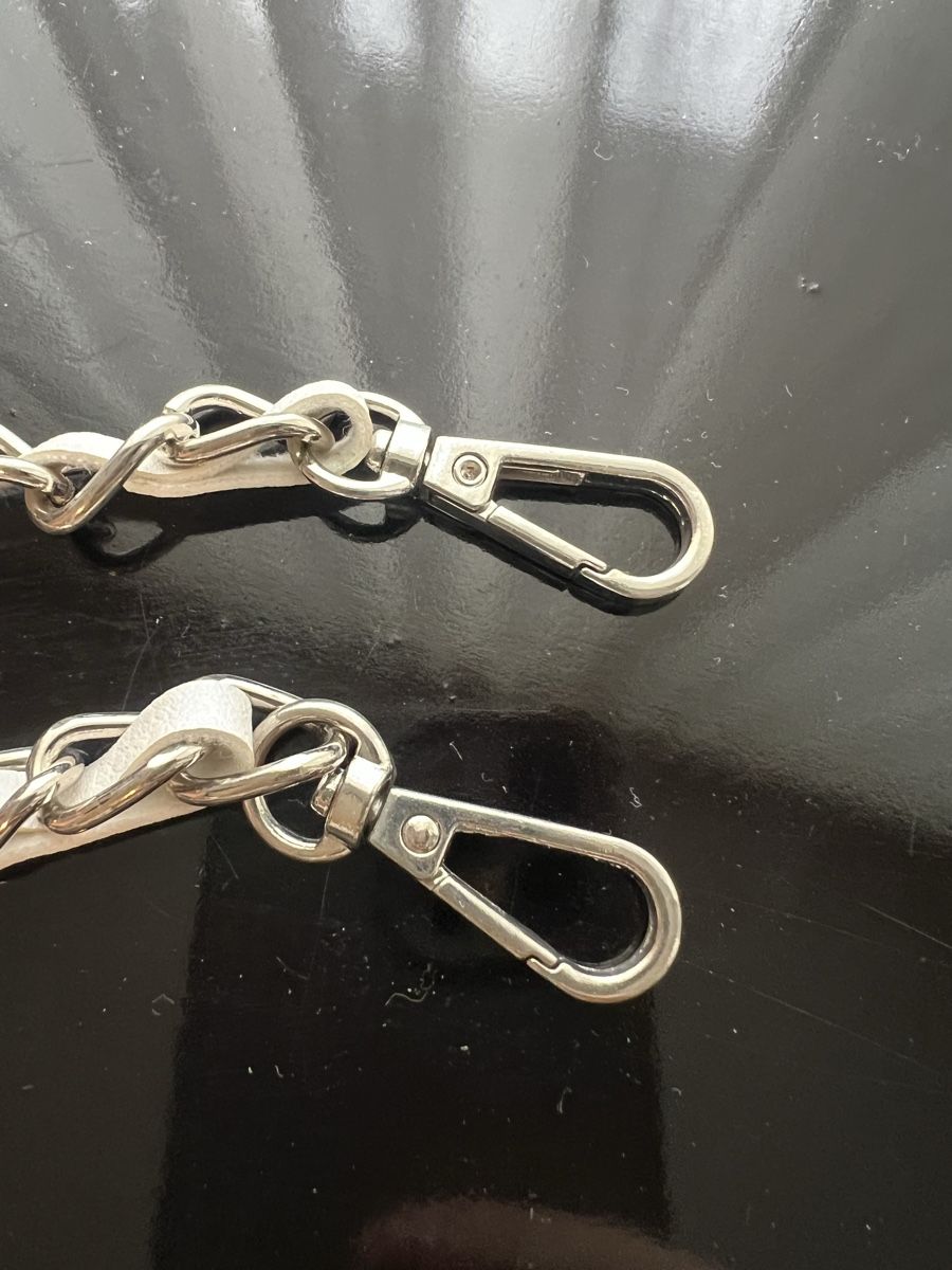 Catenine: Mobile Hülle Kette silber geflochten – Usato da Schönenberg ZH venduto da Bosh 1