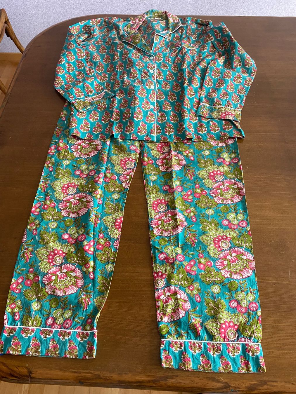 Negligees & Pigiami: Pyjama von Caroline de Benoist – Nuovo (secondo la descrizione) da Küssnacht venduto da Flowerlady 1