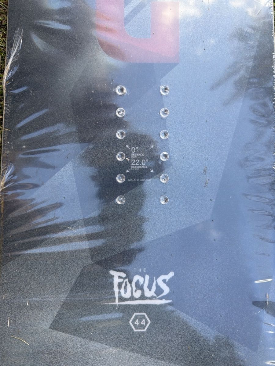 Board: Snowboard DC Focus grau neu originalverpackt – Nuovo e nell'imballaggio originale da Scuol venduto da bia_v5bz 2