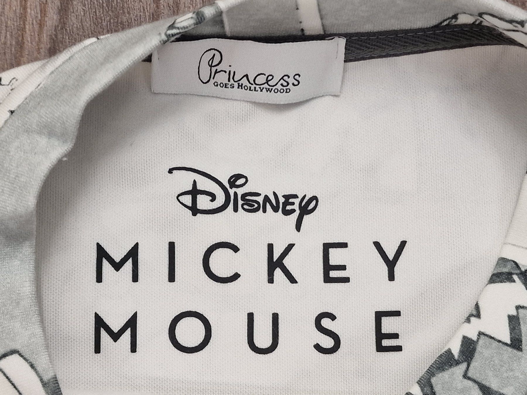 Maglioni & Felpe: Pullover Disney Mickey Mouse Comic weiss schwarz XS neu – Nuovo (secondo la descrizione) da Meierskappel venduto da HeartWear 3