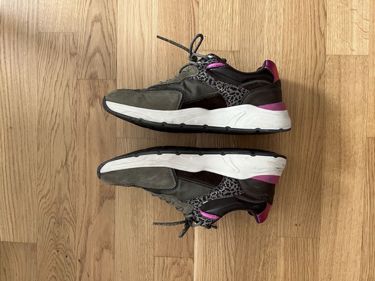 Tamaris Damenschuhe: Tamaris Keilsneaker oliv Gr. 40 – Neu (gemäss Beschreibung) aus Winterthur von Ste_Uho 2