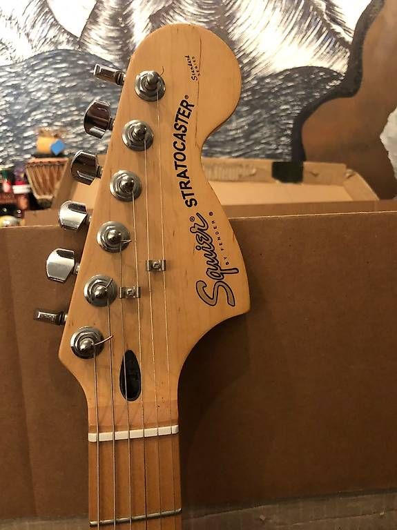 Strumenti musicali: Fender squier stratocaster standard 20 eme anniversaire – Usato da Crissier venduto da Crettexj 1