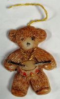 Wachsfigur kleiner Teddybär mit Aufhänger ca.6,5 x 5 cm.