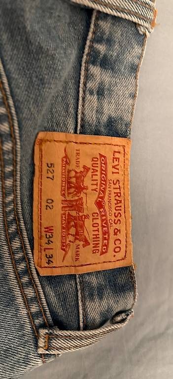 Pantaloni: Levi Strauss Hose – Usato da Rapperswil BE venduto da yar_l85r 2