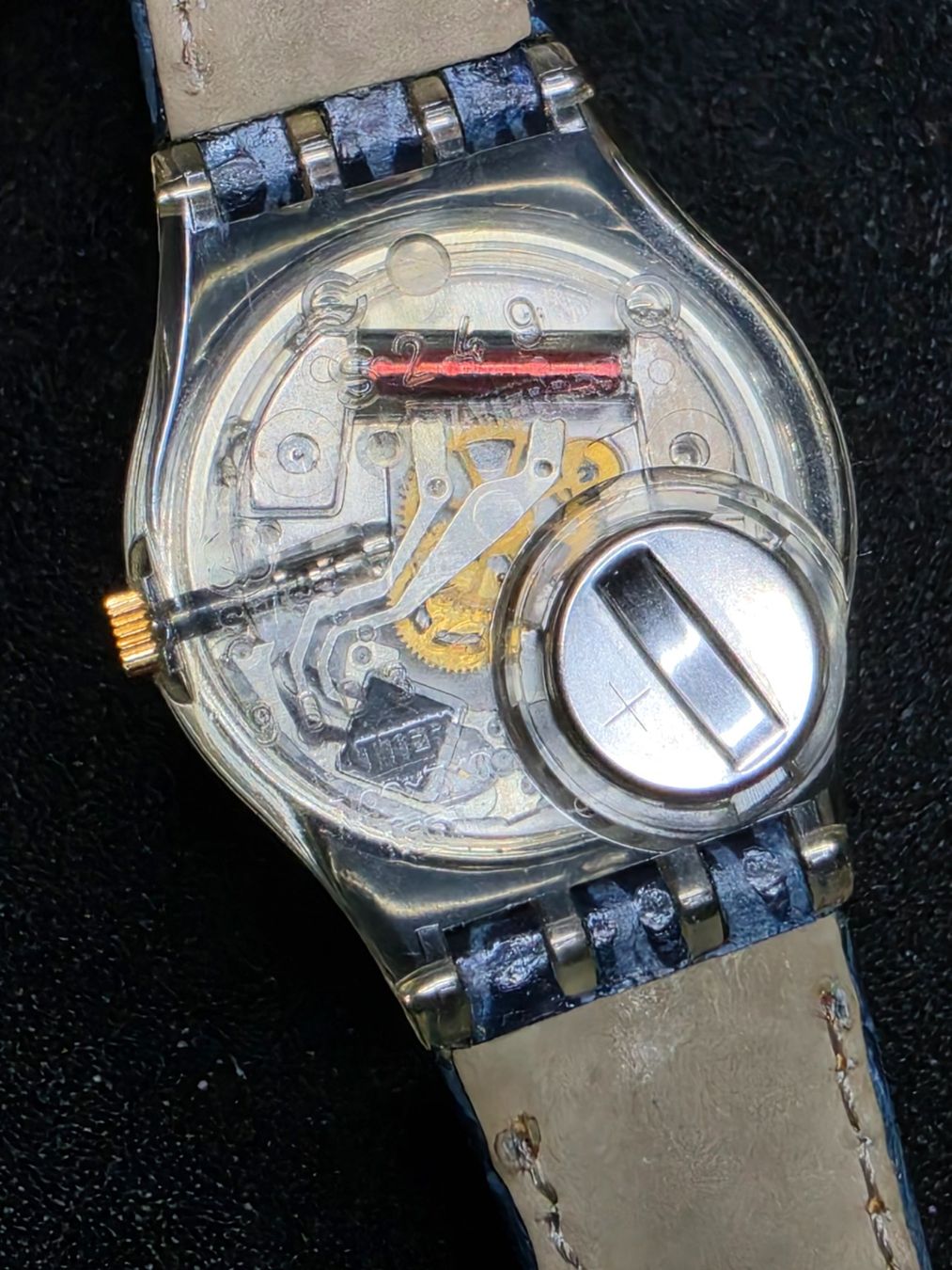 Swatch Orologi: Swatch Lady BLEACHED LK139 SELTEN 25mm – Nuovo e nell'imballaggio originale da Bülach venduto da TimeDealsNow 6