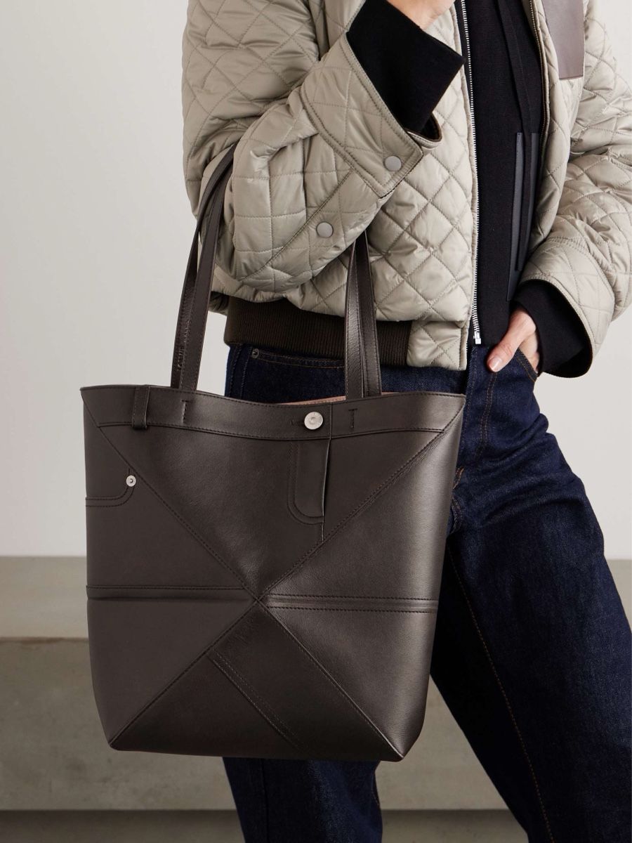 Loewe Taschen für Damen: Puzzle Fold Tote – Gebraucht aus Seuzach von jess3983 1