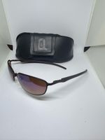 Lunettes de soleil Police marron avec étui bon état