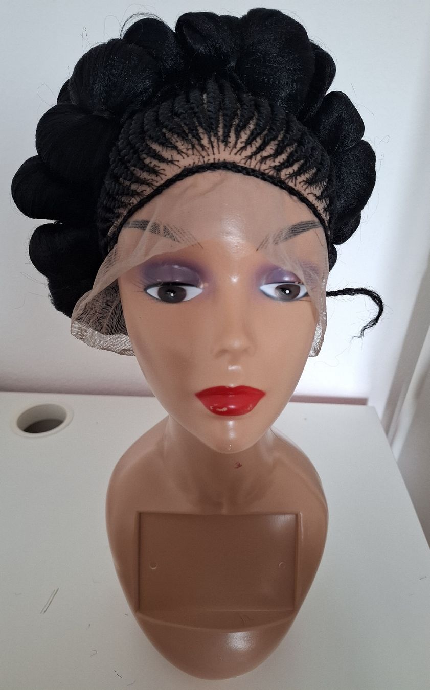 Parrucche: Black Braided Wig with High Bun | Elegant Style | Handmade – Nuovo (secondo la descrizione) da Lausanne venduto da usa_xd5k 1