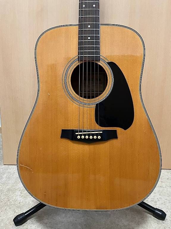 Ibanez Musikinstrumente: Ibanez V300 Vintage Gitarre – Gebraucht aus Thun von amarillo-9 2