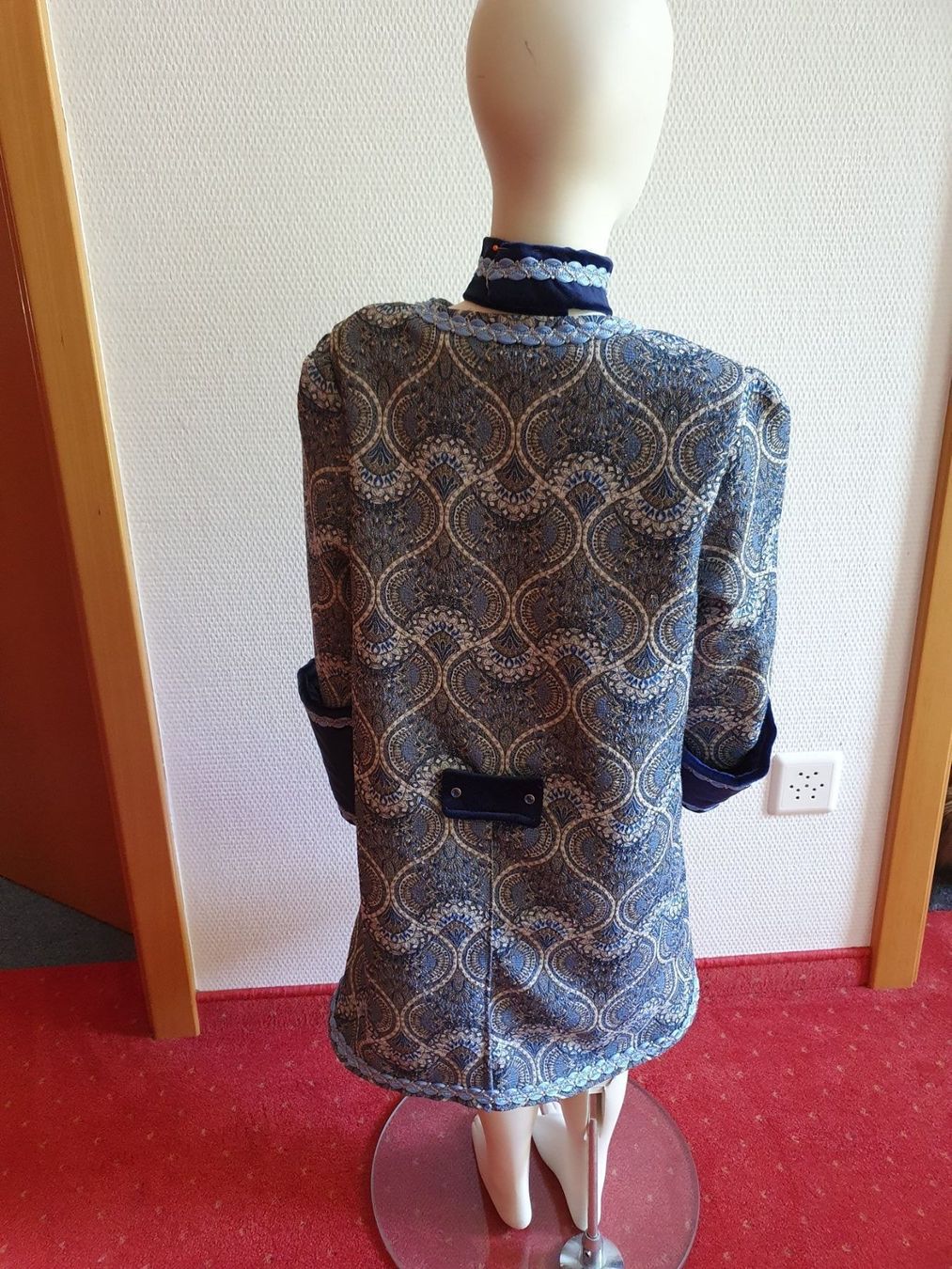 Costumi: Barock Mantel – Nuovo (secondo la descrizione) da Läufelfingen venduto da Netti04 1