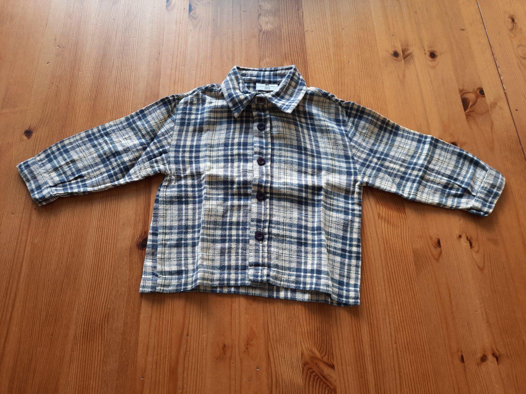 Lotti & Set di vestiti: Kleiderpaket Grösse 92 – Usato da Aesch BL venduto da ChezToKa 4