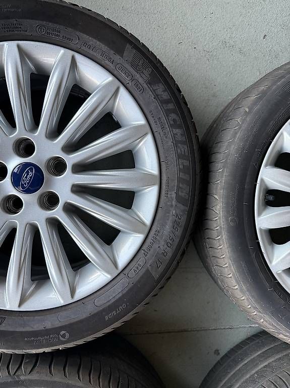 Pneus & Kompletträder: Roues Ford  – Gebraucht aus Ardon von jim_gq2q 1