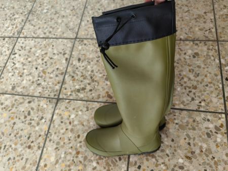 Gummistiefel Gr. 37-38, Olive, ideal für Regenwetter! 👢☔