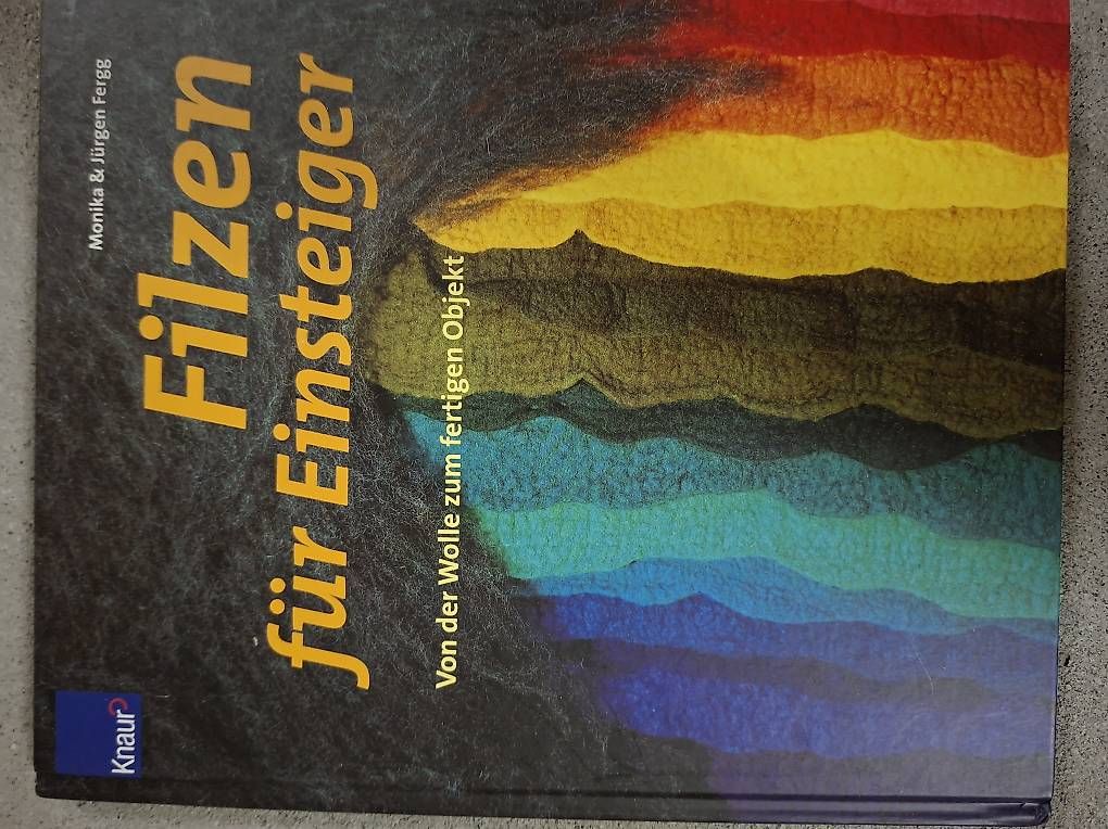Livres:  Filzen-Starter-Set: Märchenwolle + 2 Bücher – D'occasion à Affoltern am Albis par Feather 1