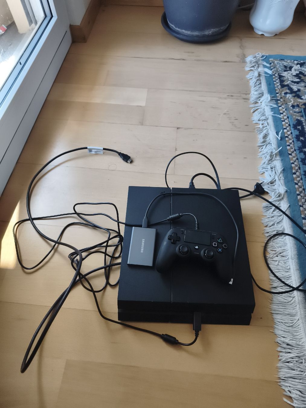 Sony Konsolen: ps4 ssd  – Gebraucht aus Mönchaltorf von Mohammedarham33