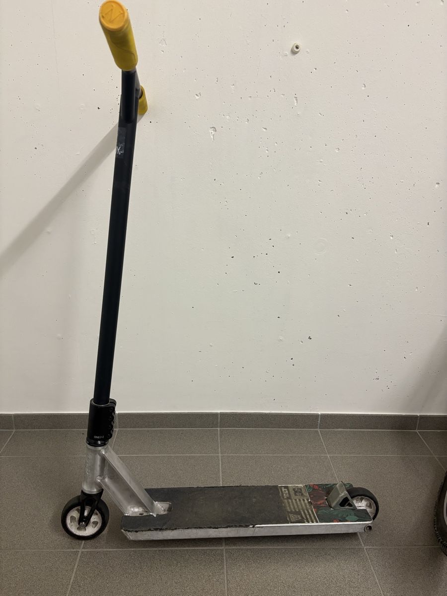 Kickboard: Scooter (Streetscooter) – Usato da Maienfeld venduto da jar_n9qt 5